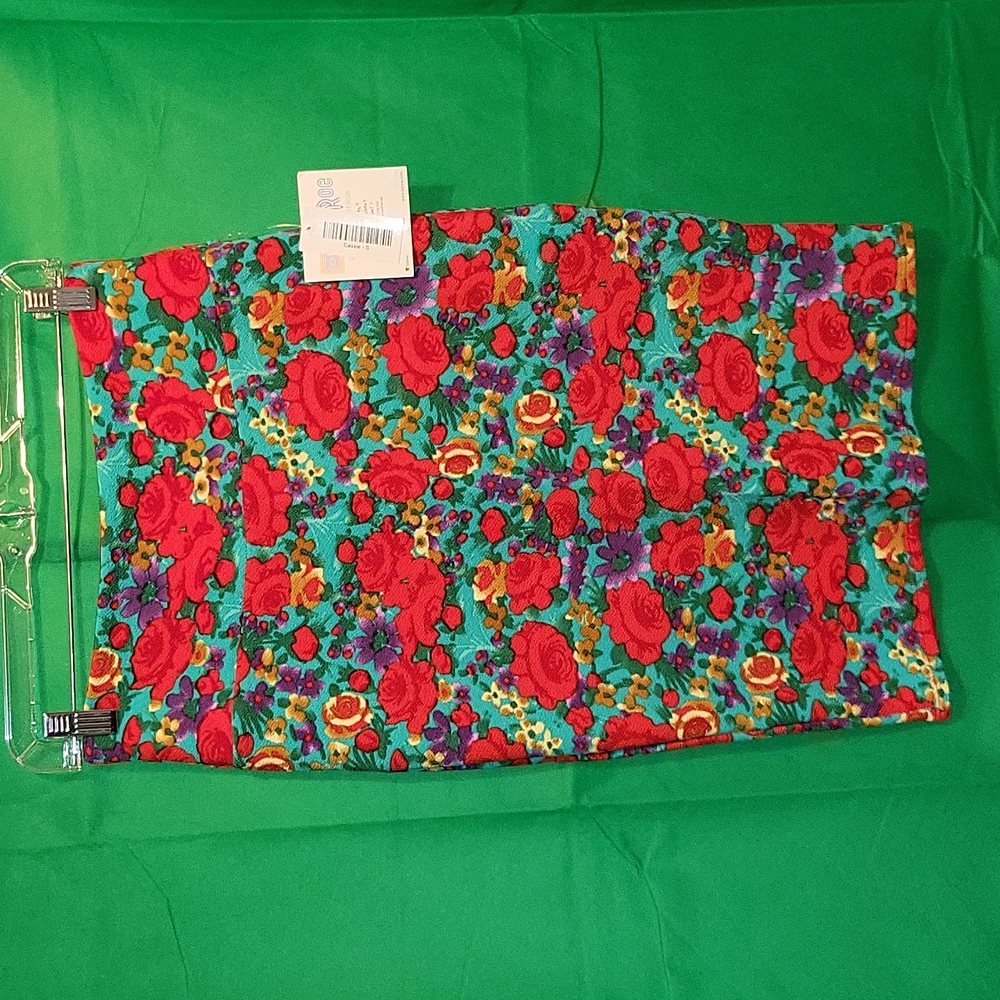 Lularoe rose printed Cassie skirt size S